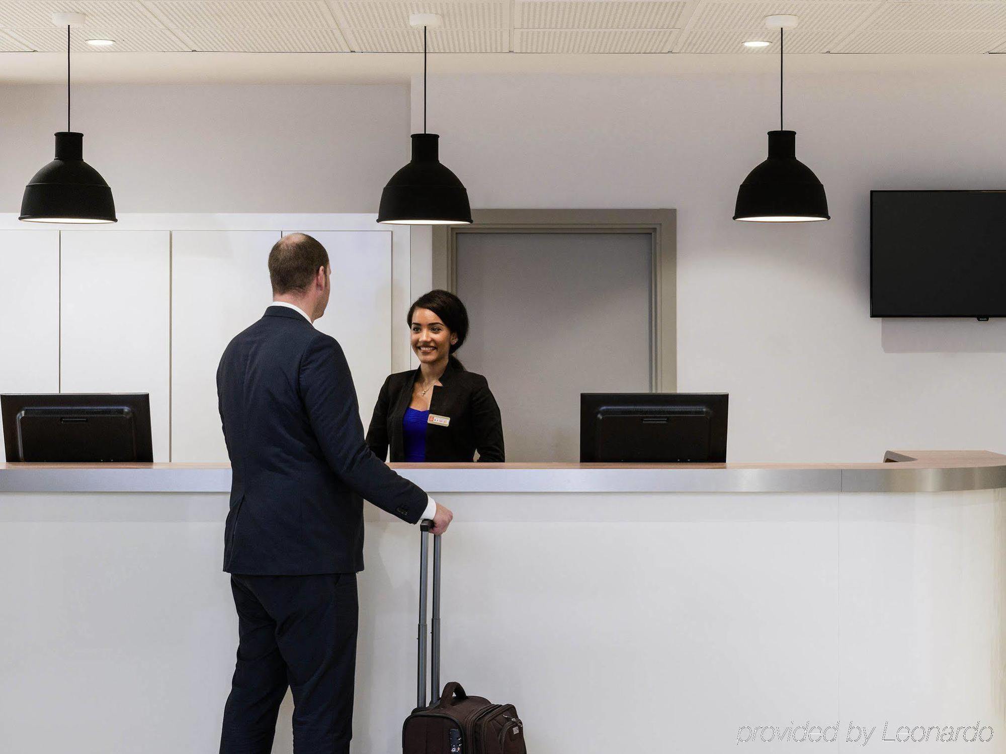 Aparthotel Adagio Access Le Havre Les Docks Bagian luar foto