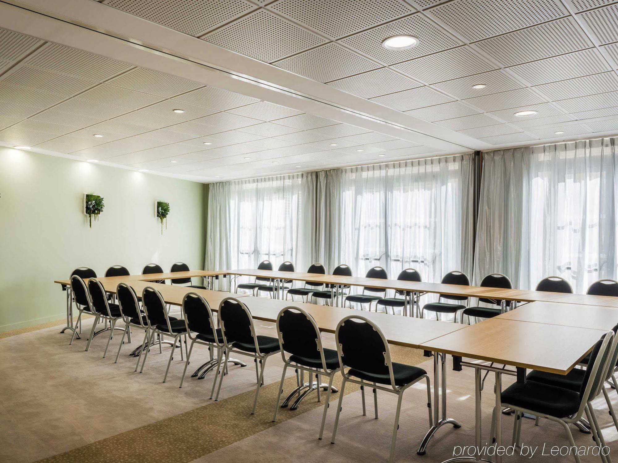 Aparthotel Adagio Access Le Havre Les Docks Bagian luar foto