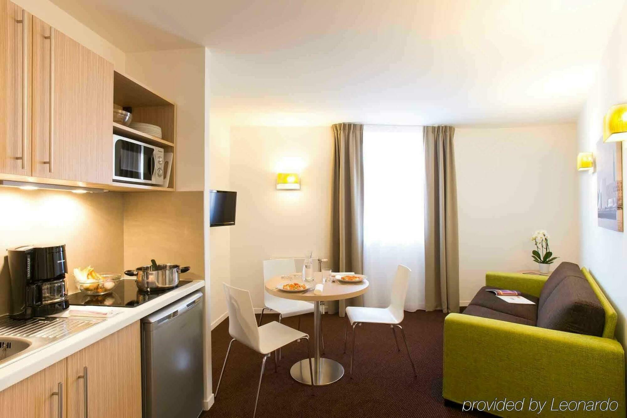 Aparthotel Adagio Access Le Havre Les Docks Bagian luar foto